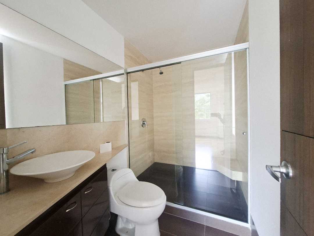 Apartamento en arriendo la Calera Poblado ARZ17