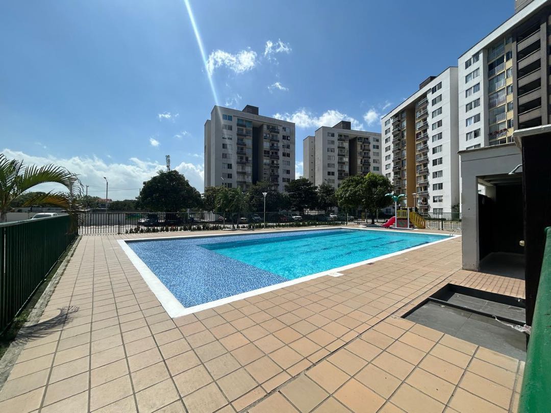 Apartamento Amoblado  en Arriendo - las palmas.