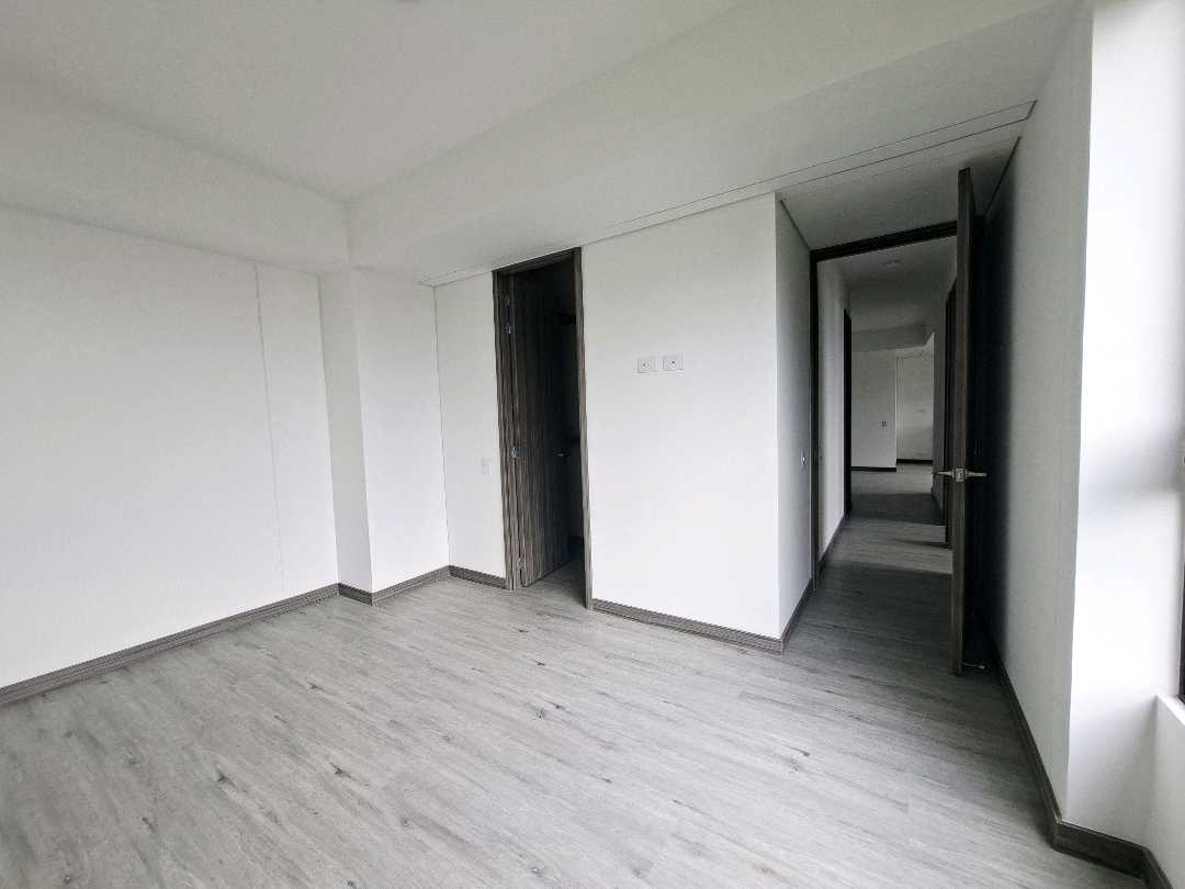 Apartamento en arriendo Las Palmas 18 vista hermosa