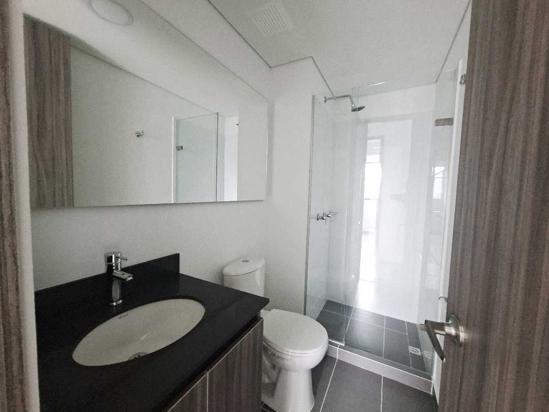 Apartamento en arriendo Las Palmas 18 vista hermosa