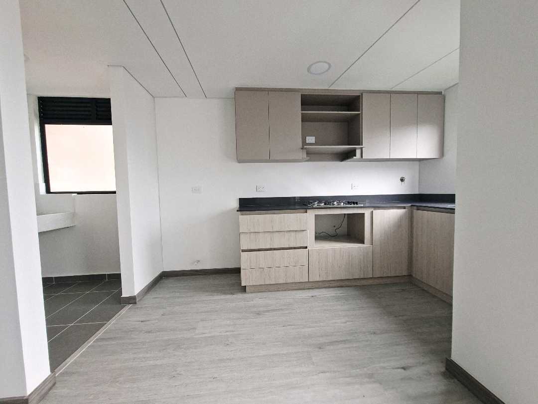 Apartamento en arriendo Las Palmas 18 vista hermosa