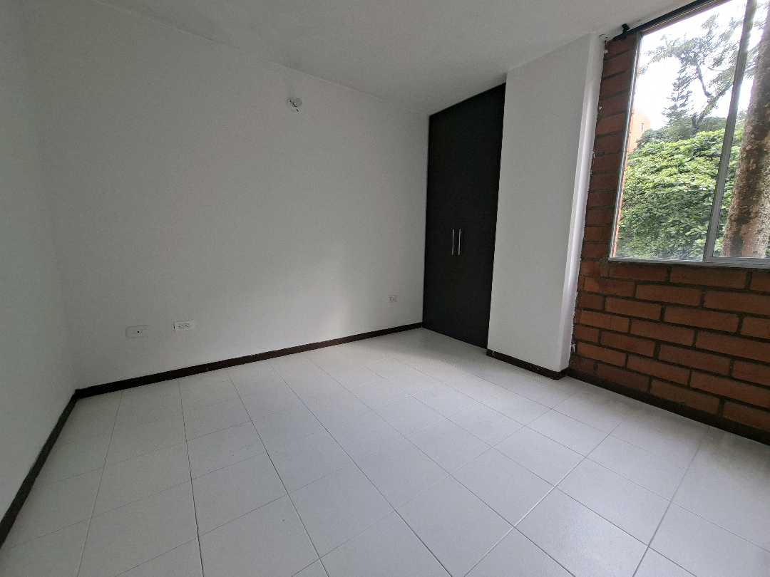 Apartamento en arriendo Loma del Indio