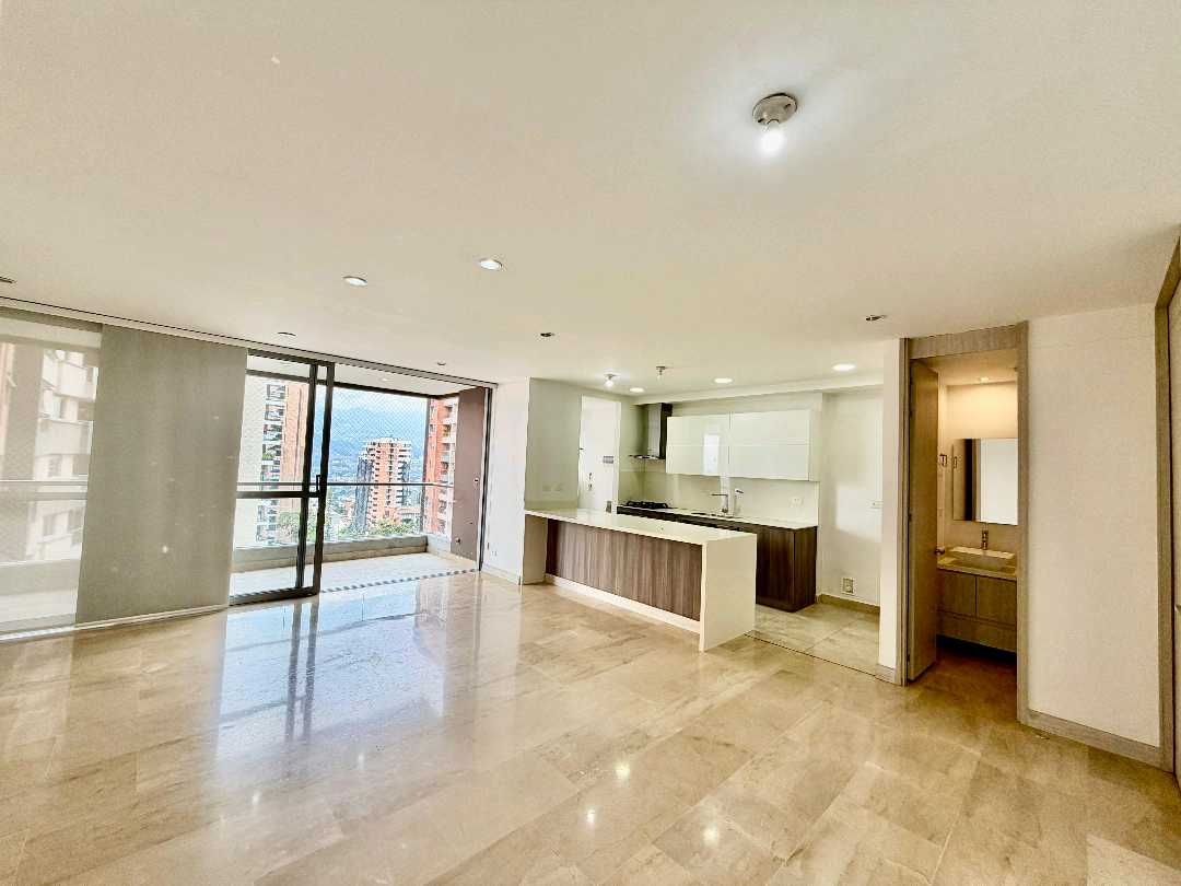 Apartamento en arriendo Loma la Linde Poblado