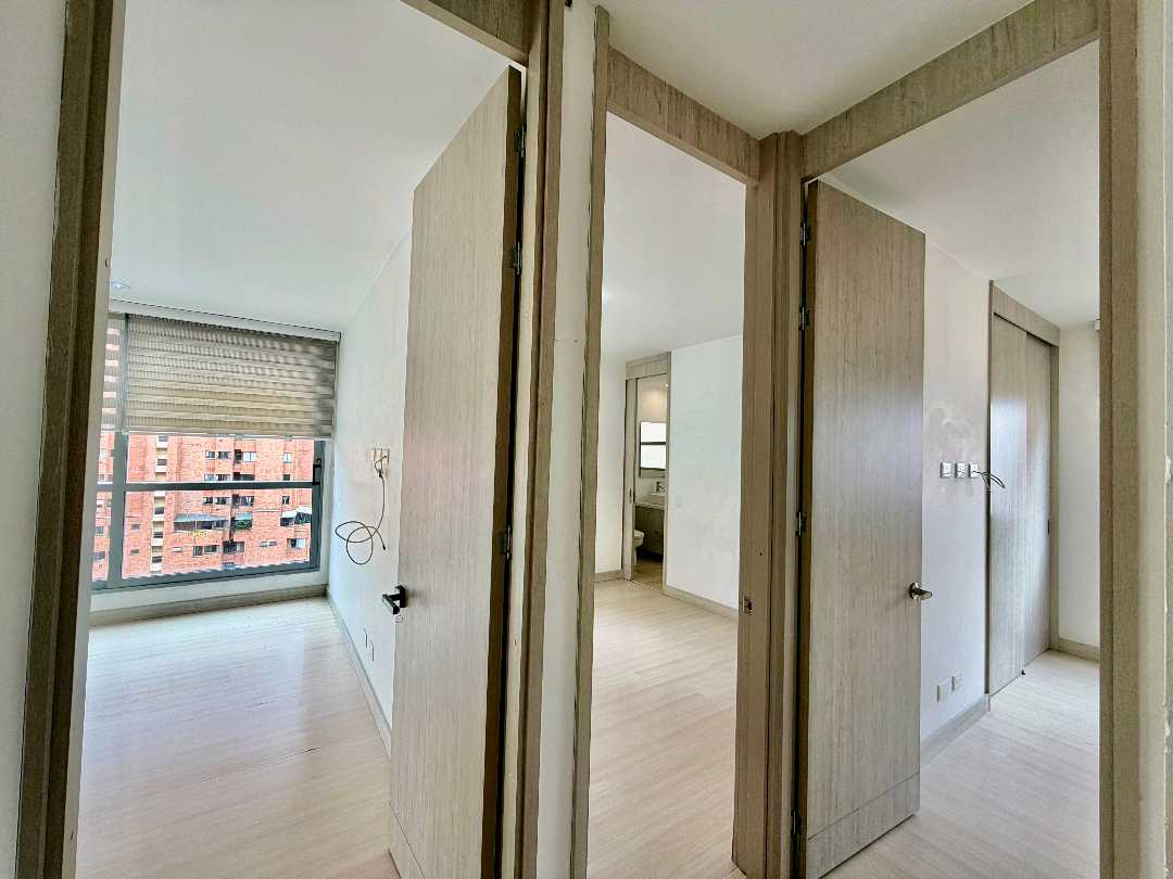 Apartamento en arriendo Loma la Linde Poblado