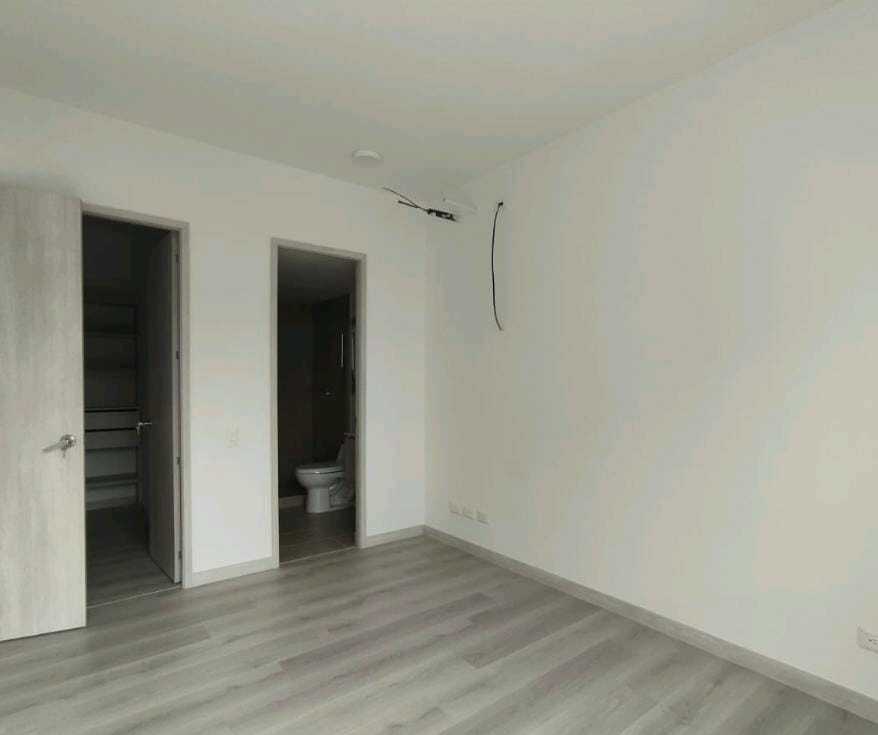 Apartamento en arriendo nuevo Ciudad del Río con puerta de seguridad