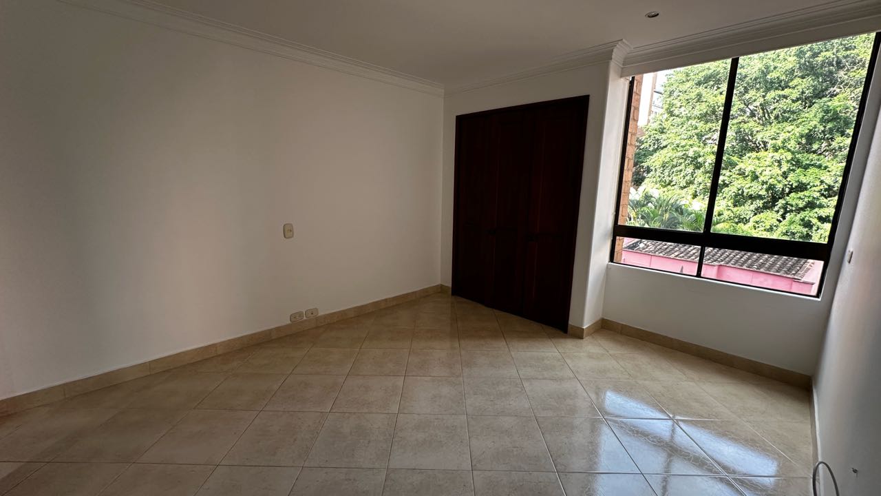 Apartamento en arriendo o venta en el poblado
