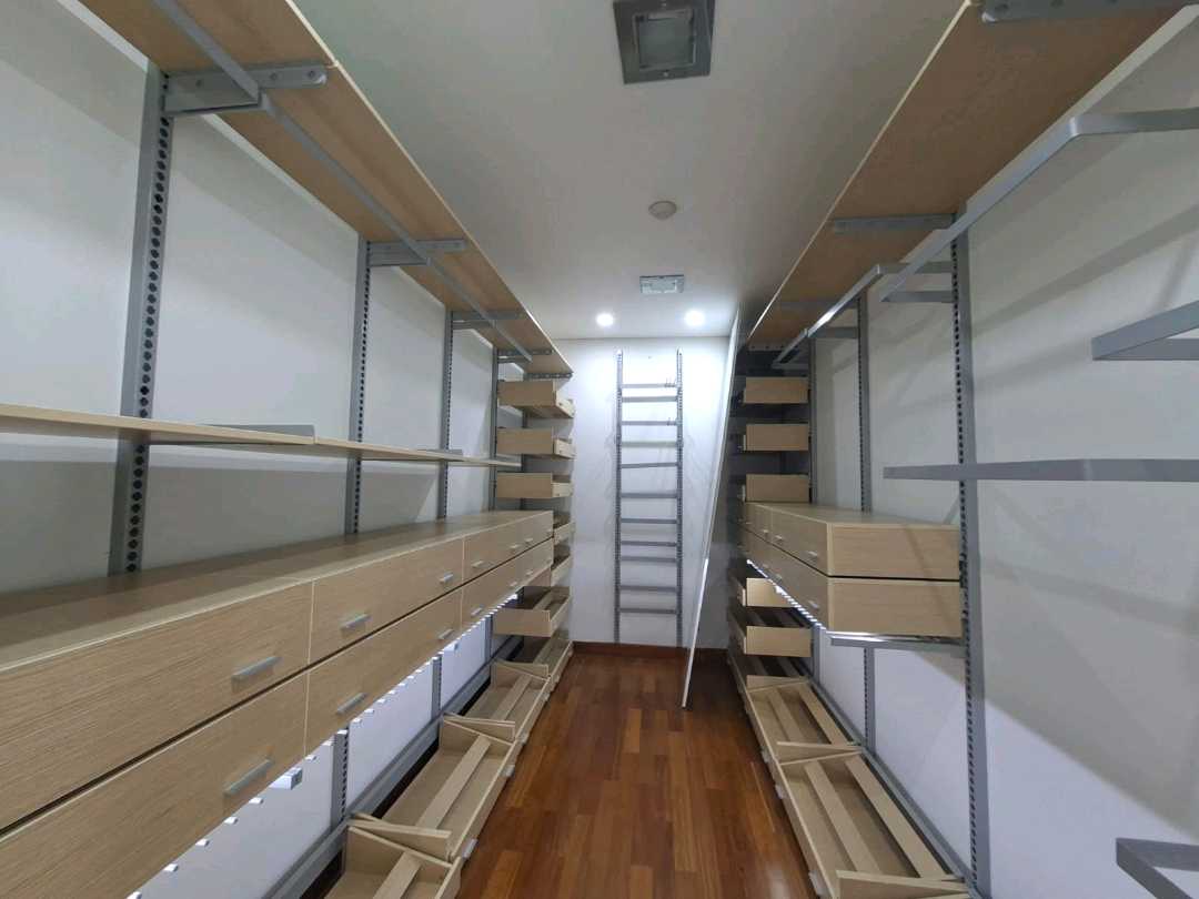Apartamento en arriendo Poblado a 3 cuadras del CC TESORO RC7