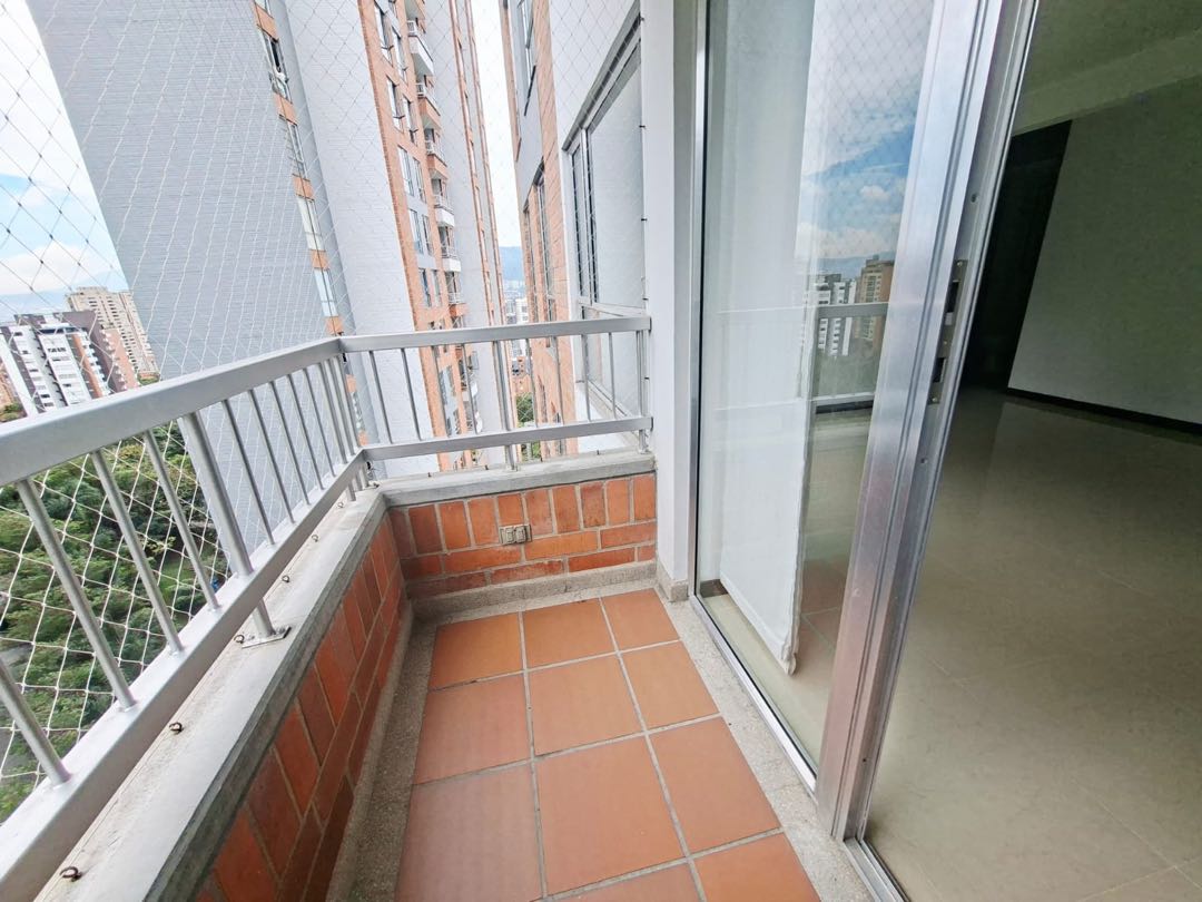 Apartamento en arriendo Poblado Loma de San Julian