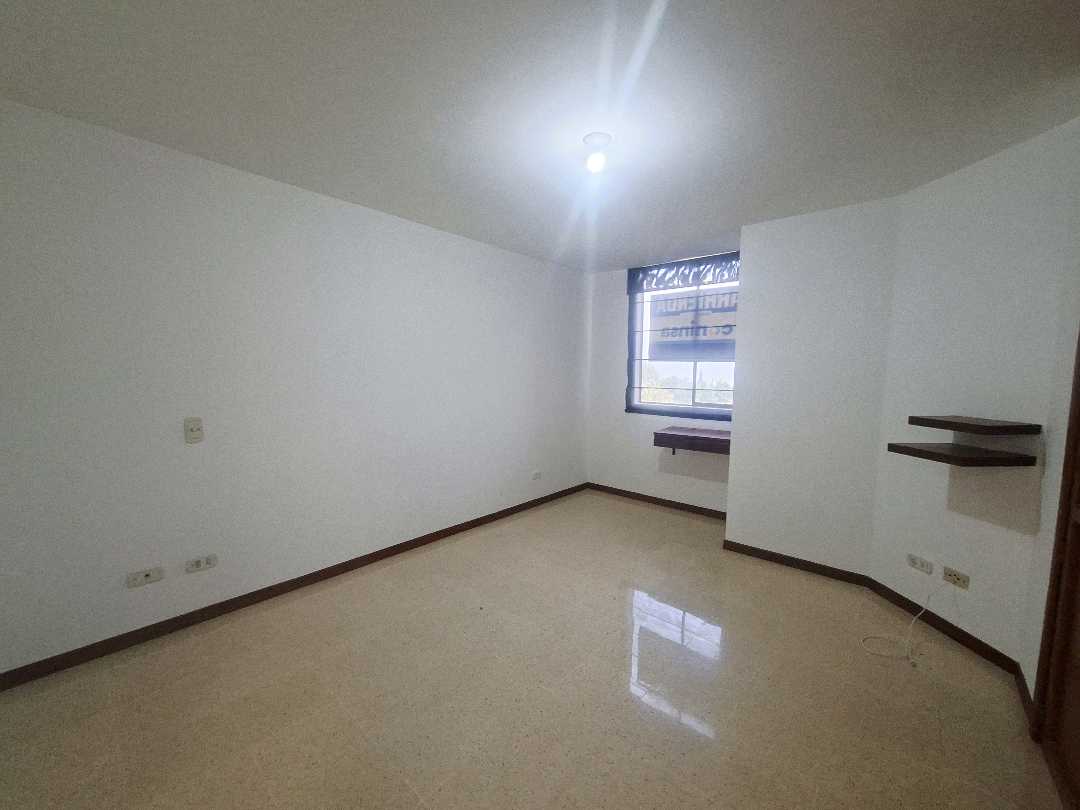Apartamento en arriendo Poblado cerca a la inferior  EM4