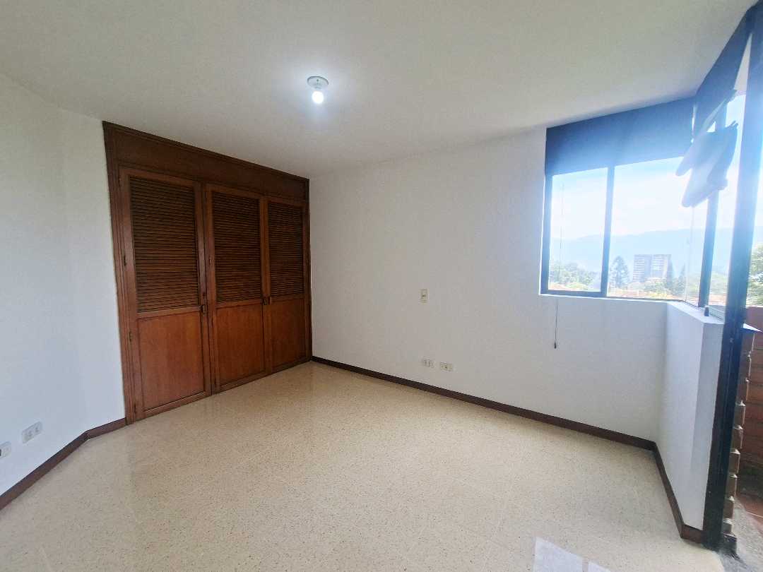 Apartamento en arriendo Poblado cerca a la inferior  EM4