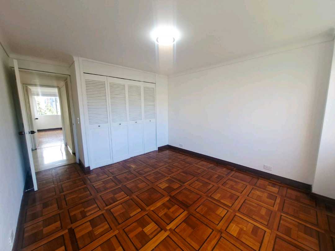 Apartamento en arriendo Poblado Los Parra