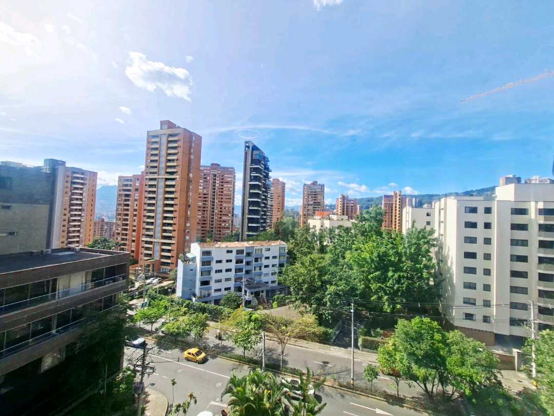 Apartamento en arriendo Poblado Los Parra