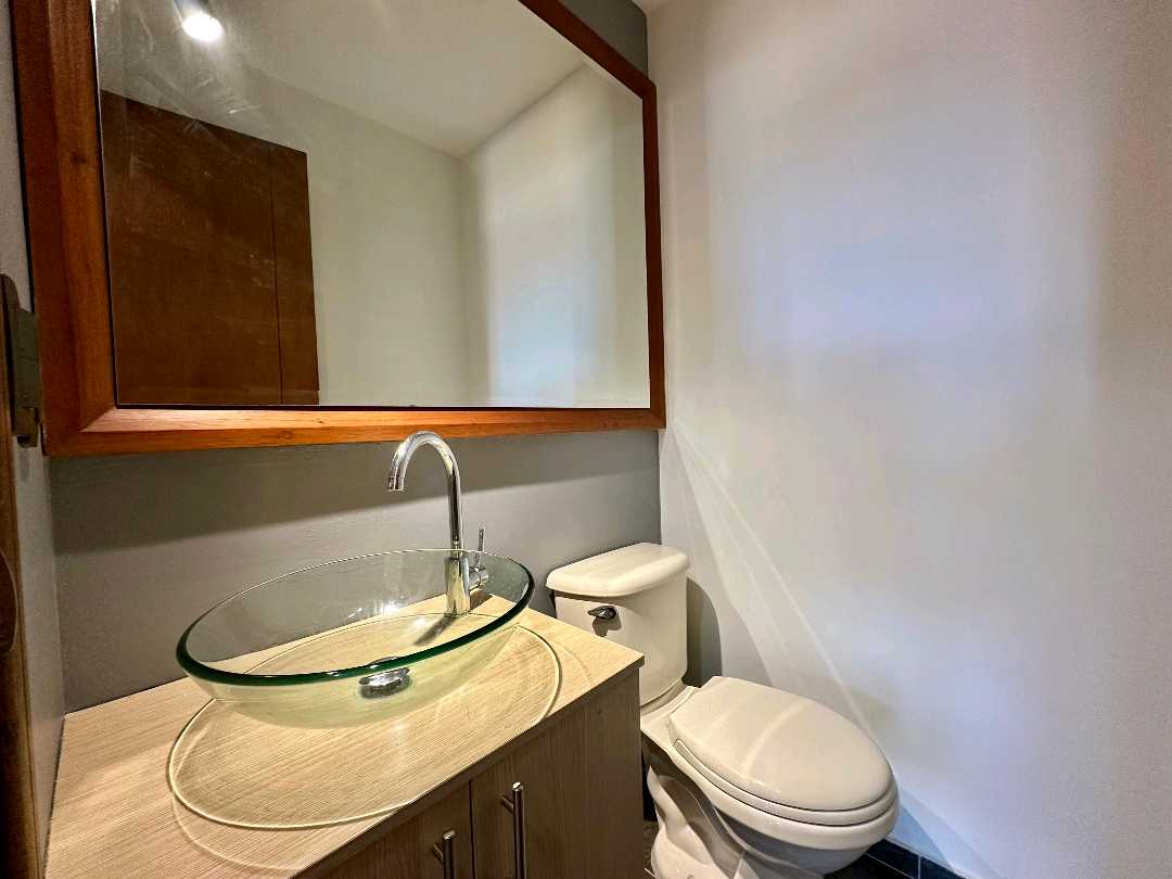 Apartamento en arriendo Poblado Superior cerca Hotel Versus LV