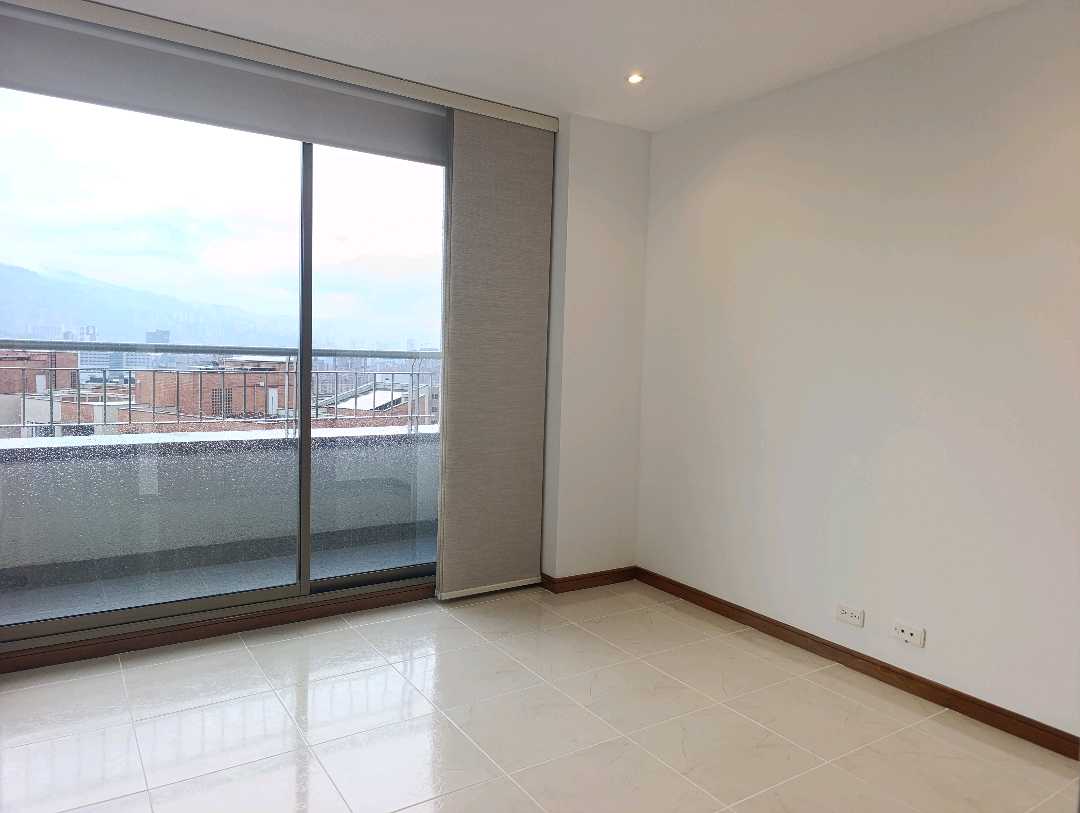 Apartamento en arriendo Poblado Santa Maria de los Angeles