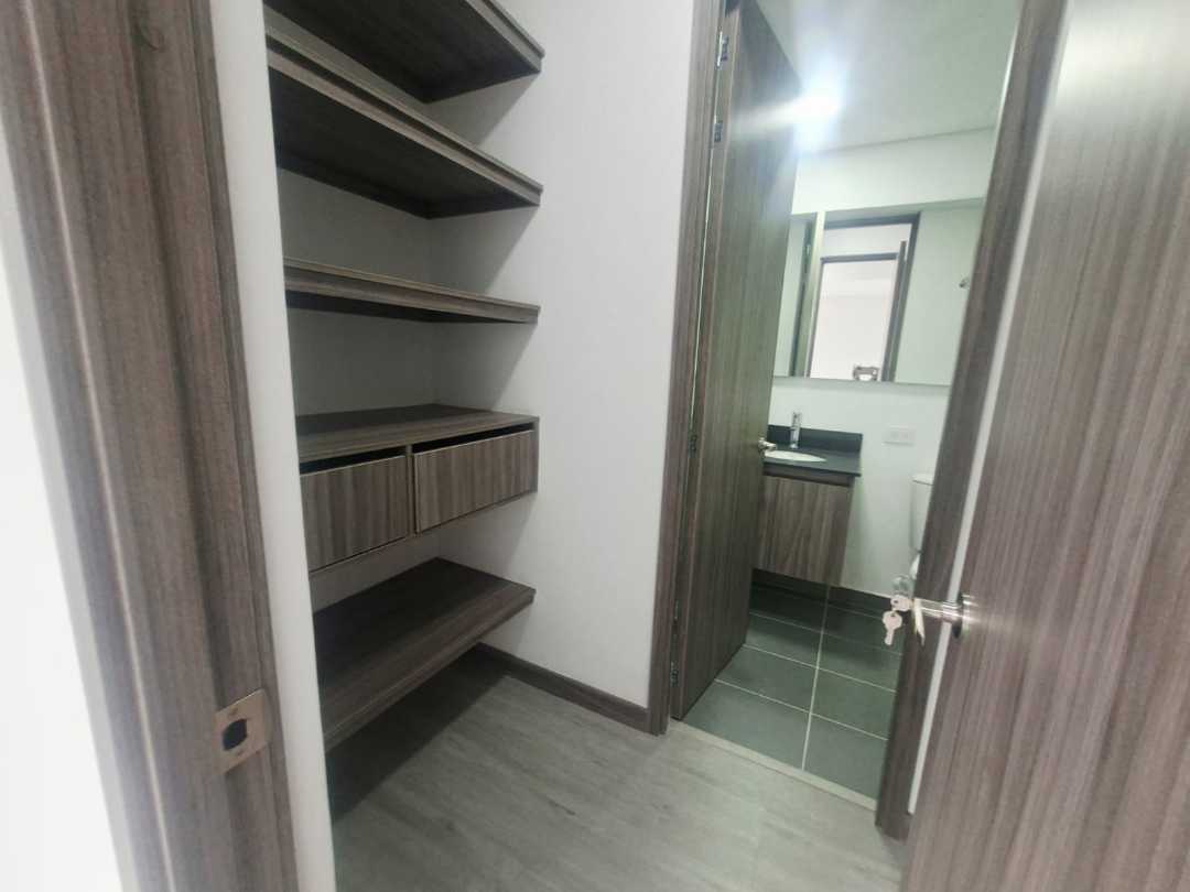 Apartamento en arriendo Poblado Palmas cerca al Country PC17