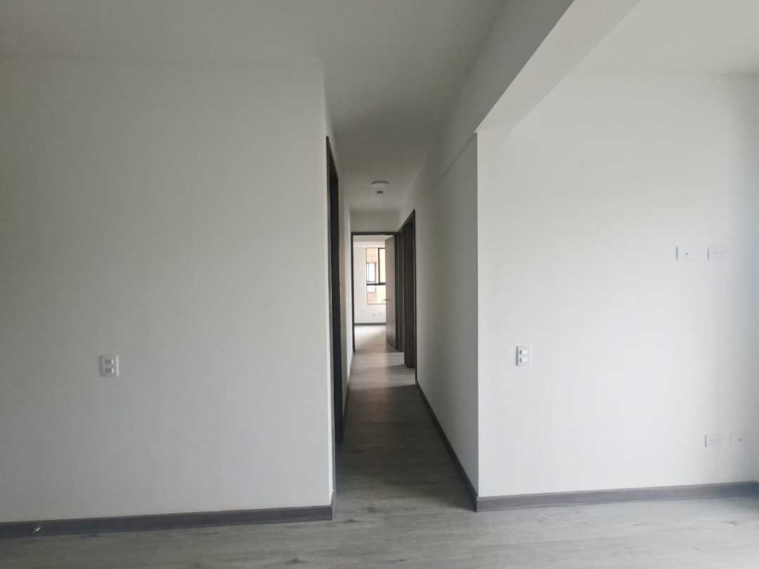 Apartamento en arriendo Poblado Palmas cerca al Country PC17