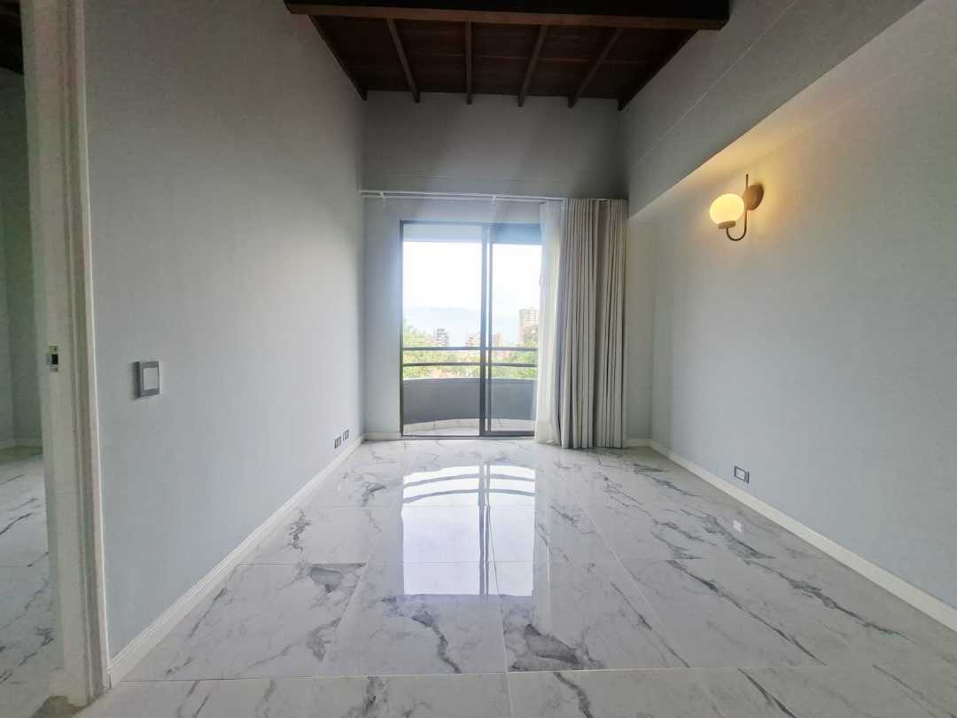 Apartamento en arriendo Poblado cerca al Tesoro AVS5