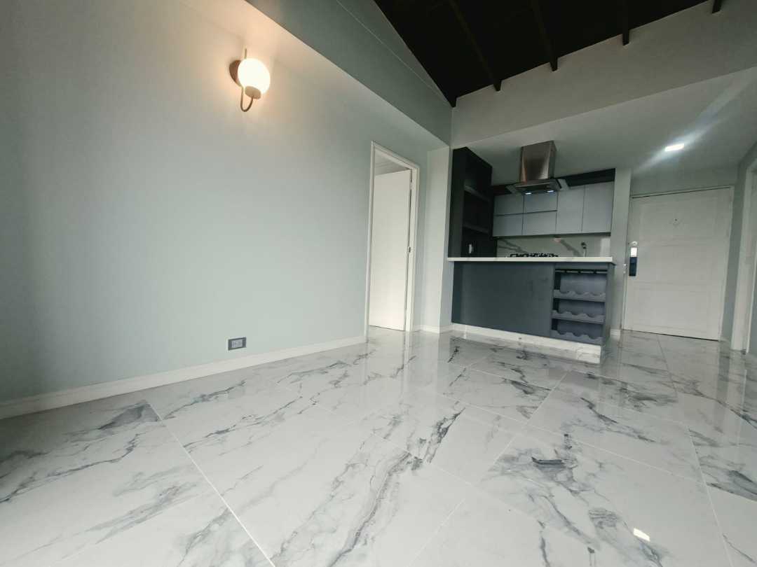 Apartamento en arriendo Poblado cerca al Tesoro AVS5