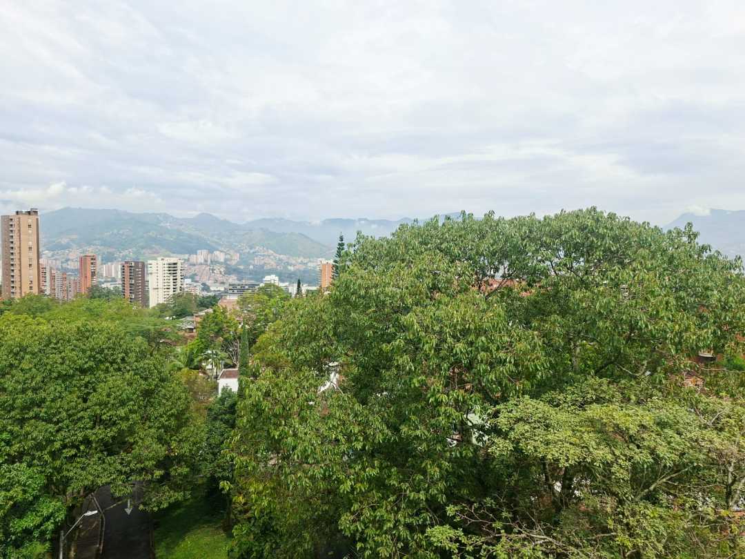Apartamento en arriendo Poblado cerca al Tesoro AVS5