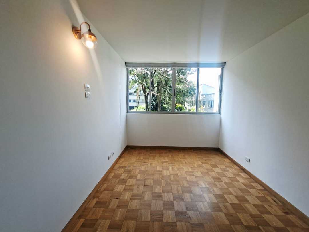 Apartamento en arriendo Poblado muy cerca al Tesoro MLG3