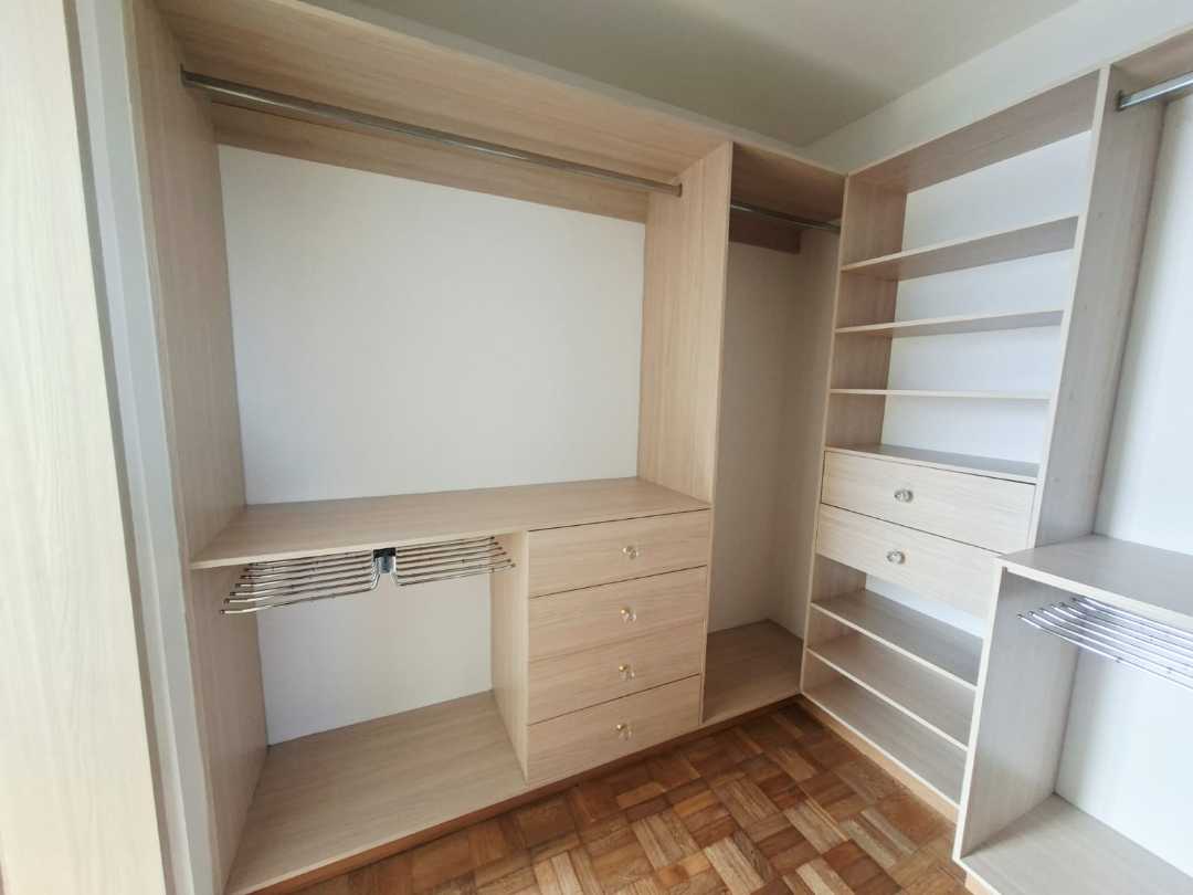 Apartamento en arriendo Poblado muy cerca al Tesoro MLG3