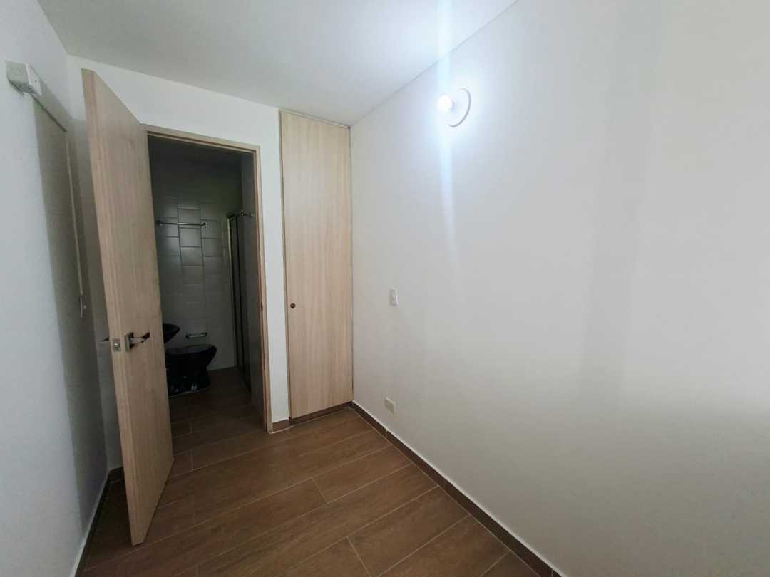 Apartamento en arriendo Poblado muy cerca al Tesoro MLG3