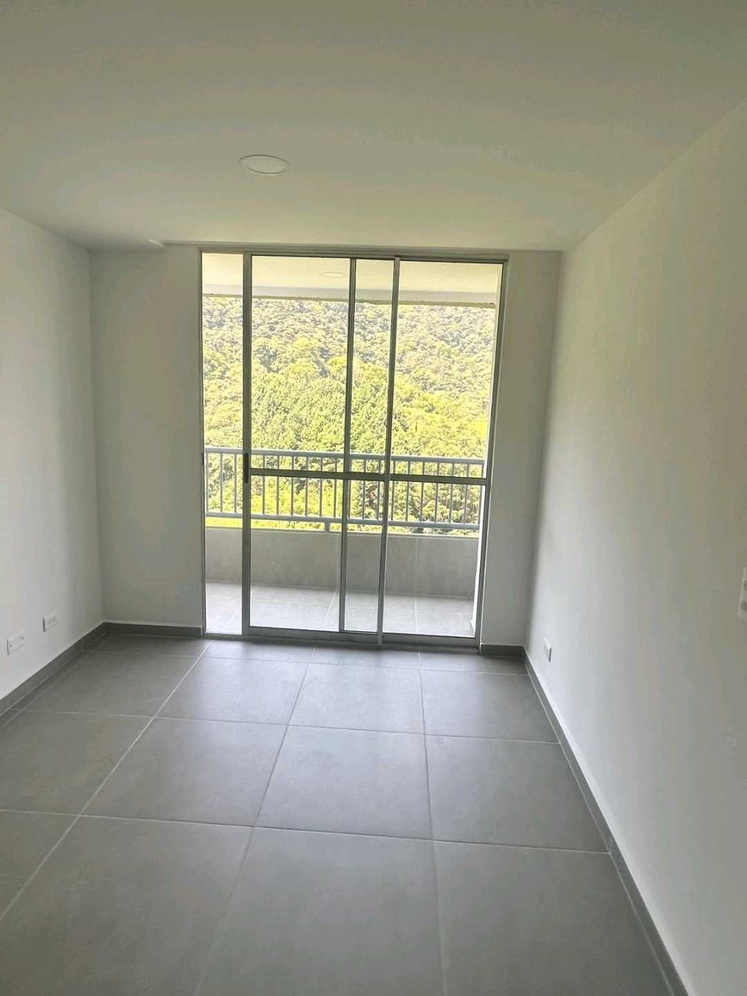 Apartamento en arriendo Sabaneta vista reserva AC4