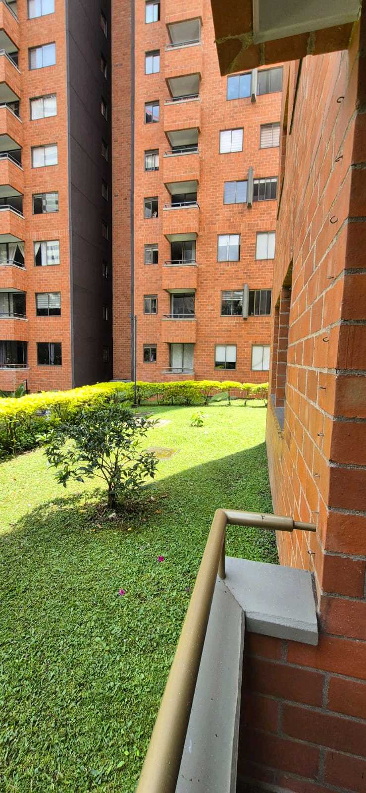 Apartamento en arriendo Sabaneta LV96