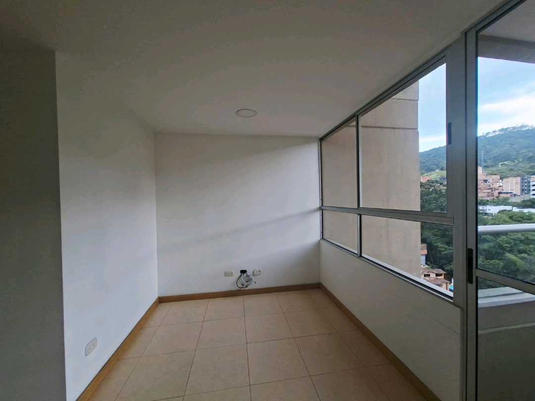 Apartamento en arriendo Sabaneta CM11