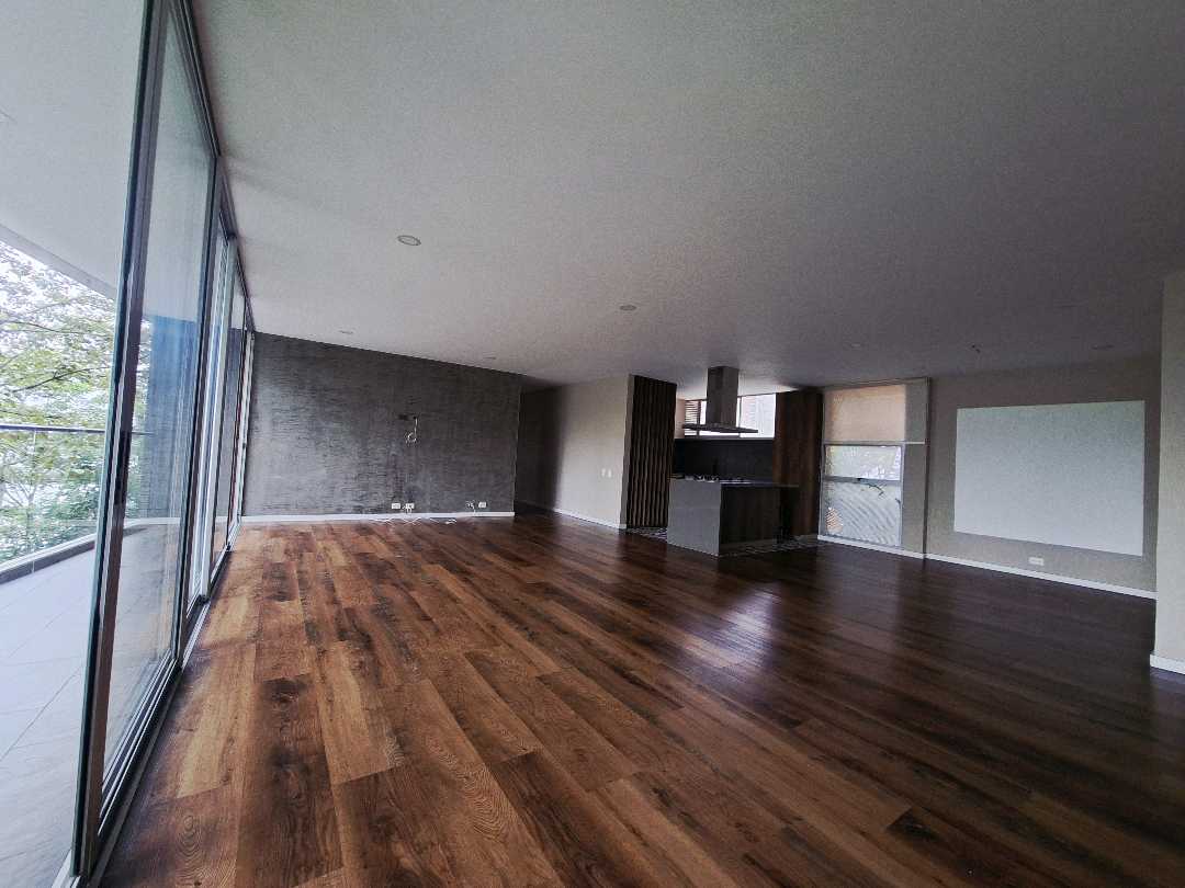 Apartamento en arriendo San Lucas cerca al colegio Montessori