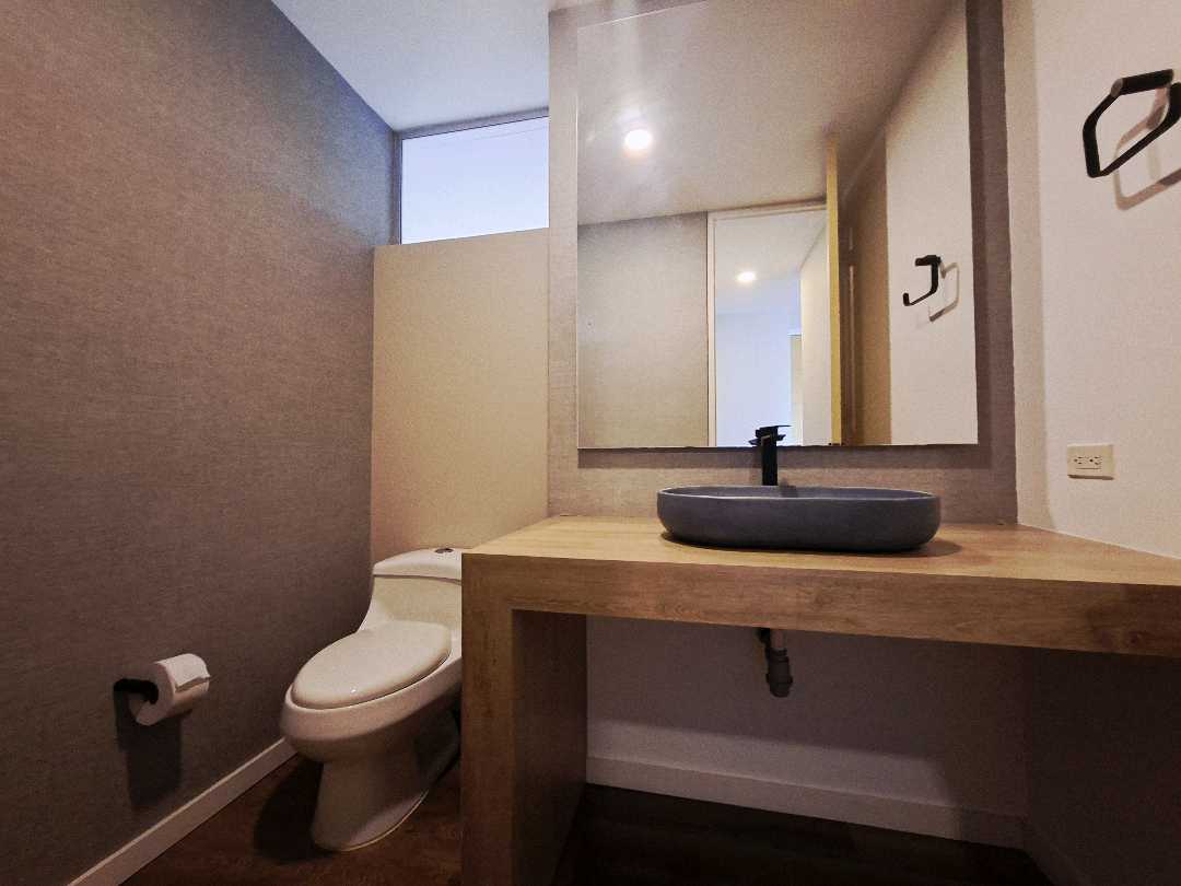 Apartamento en arriendo San Lucas cerca al colegio Montessori