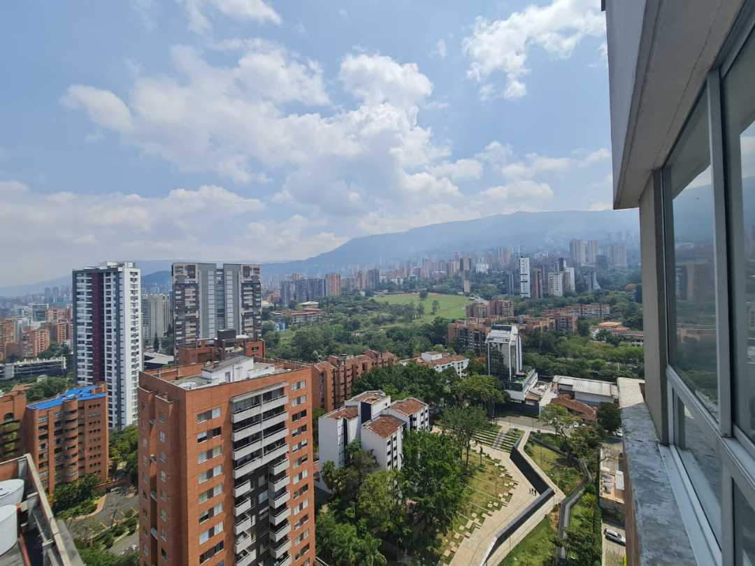 Apartamento en arriendo y amoblado Santa María de los Angeles