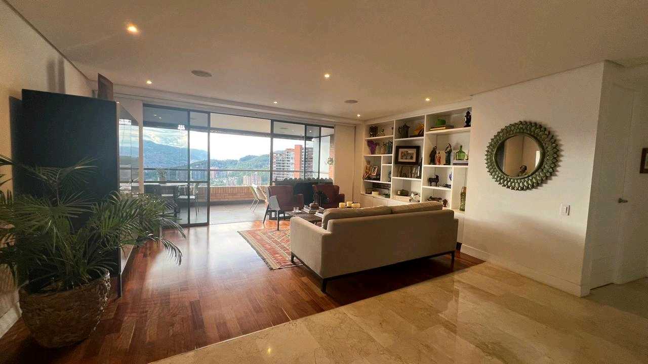 APARTAMENTO EN POBLADO CON VISTA EN LA CALERA