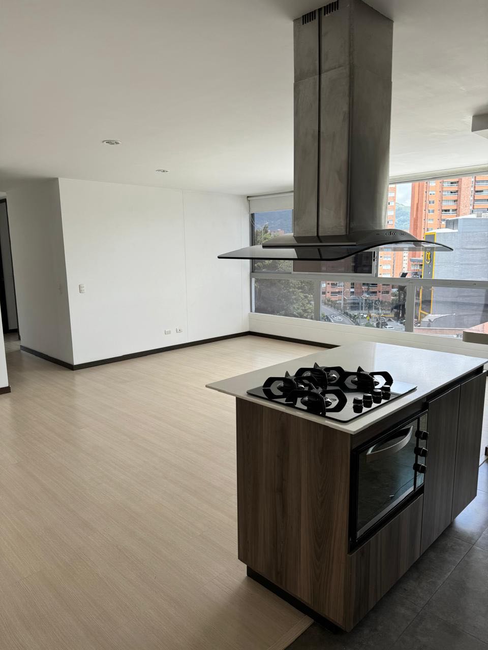 Apartamento en la intermedia en arriendo