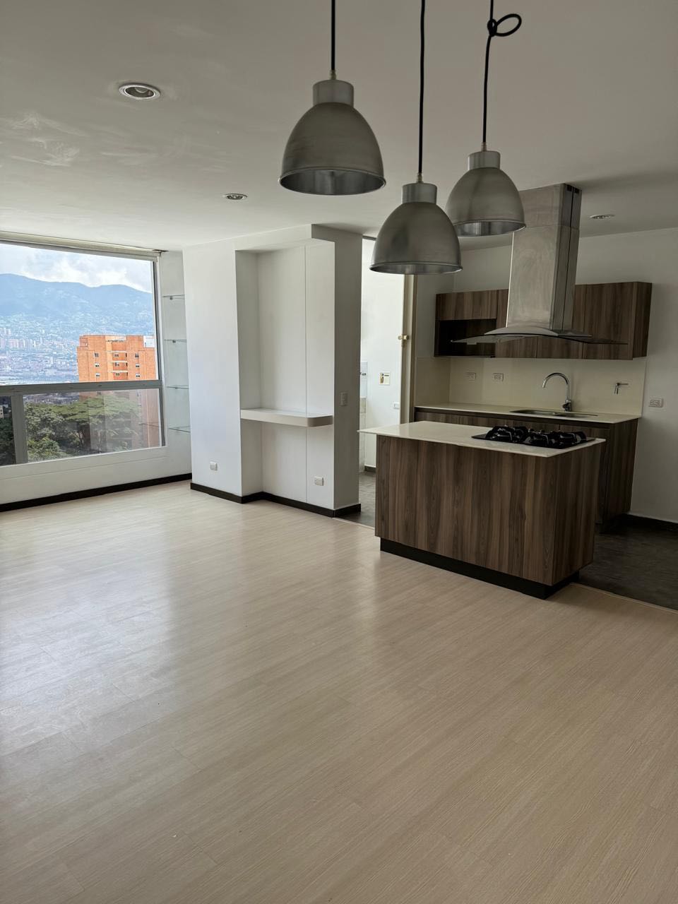 Apartamento en la intermedia en arriendo