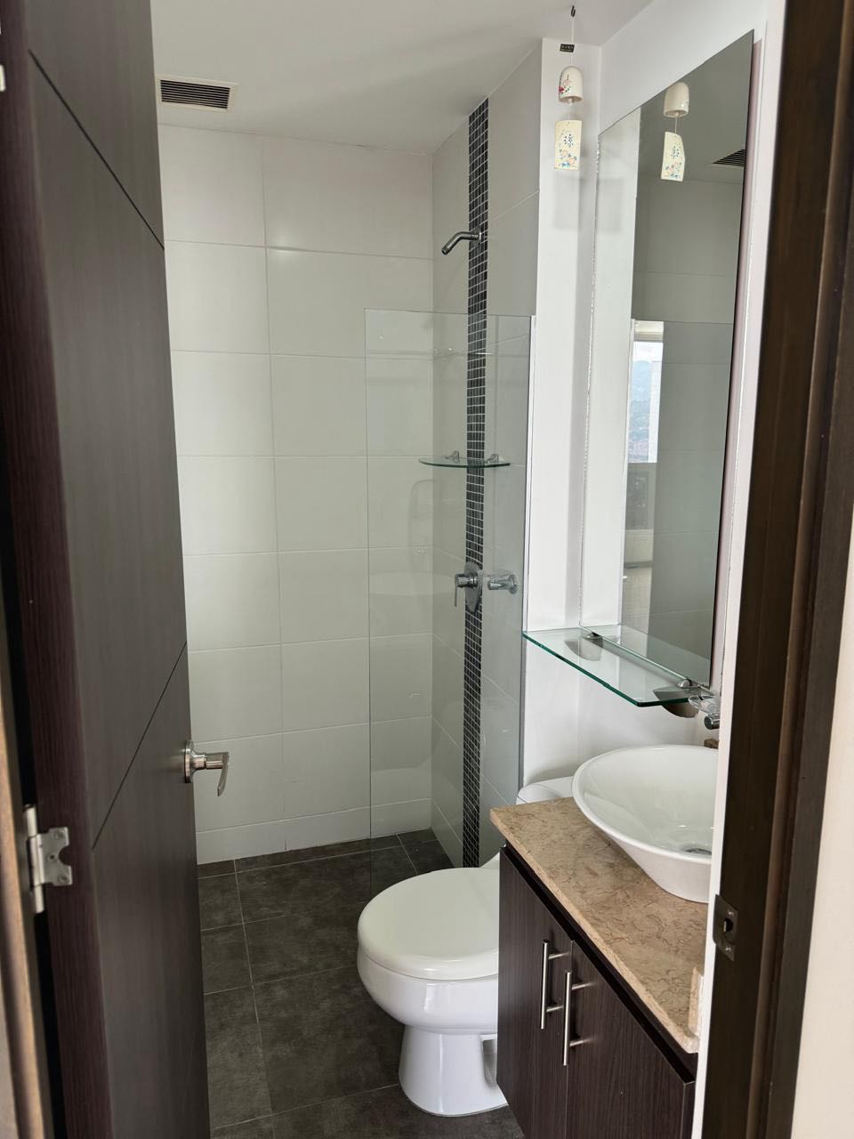 Apartamento en la intermedia en arriendo