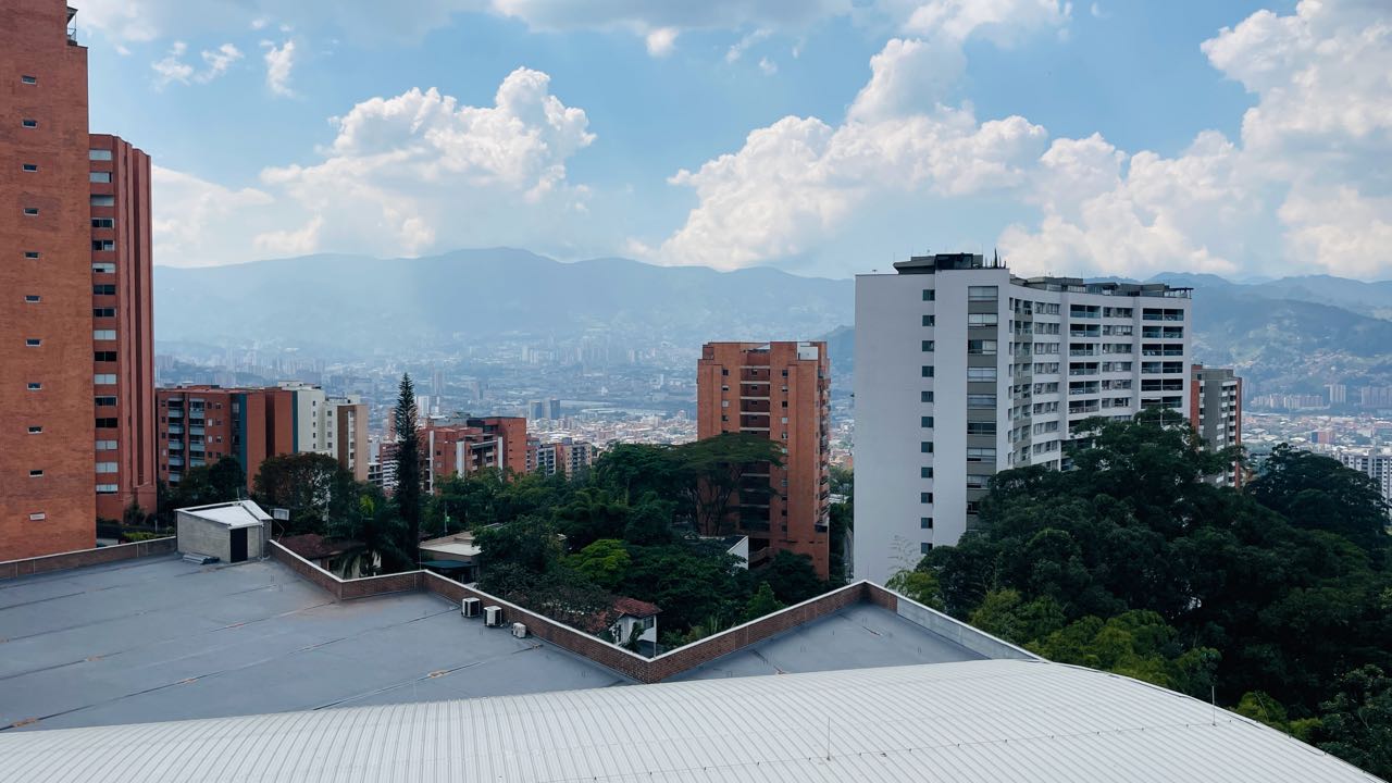 Apartamento en la intermedia en arriendo