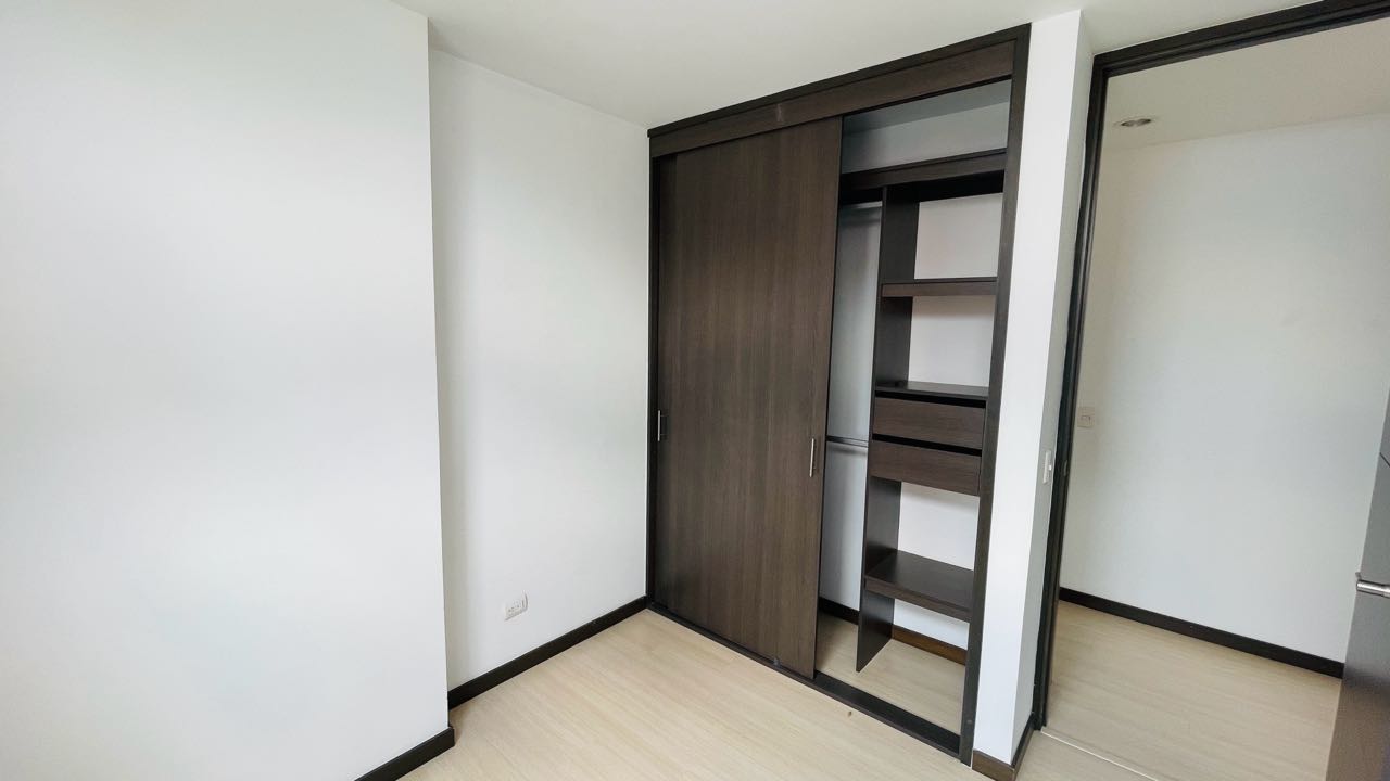 Apartamento en la intermedia en arriendo