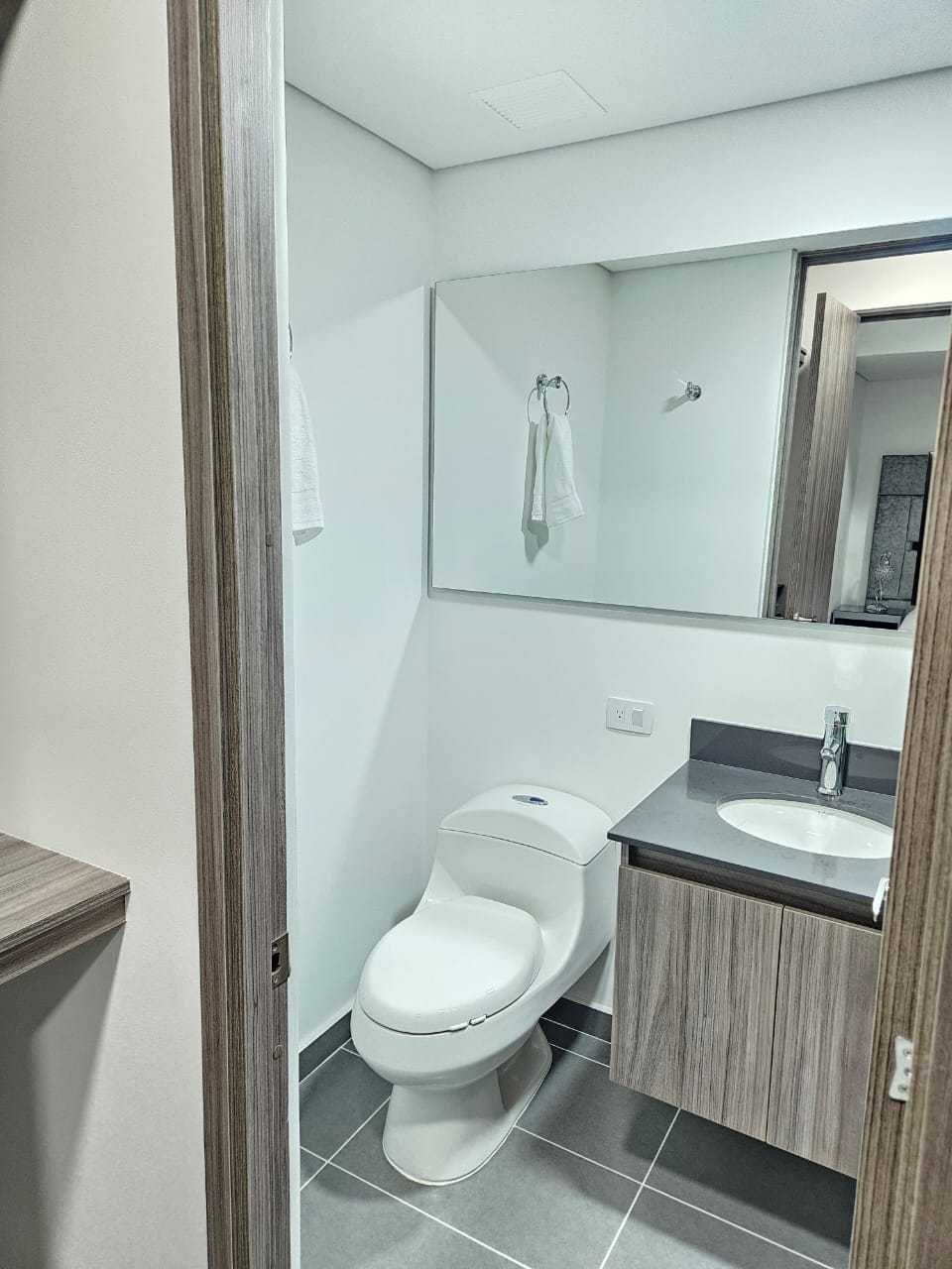 APARTAMENTO EN RENTA NUEVO, PARA ESTRENAR POBLADO - PALMAS — foto 5 de 19