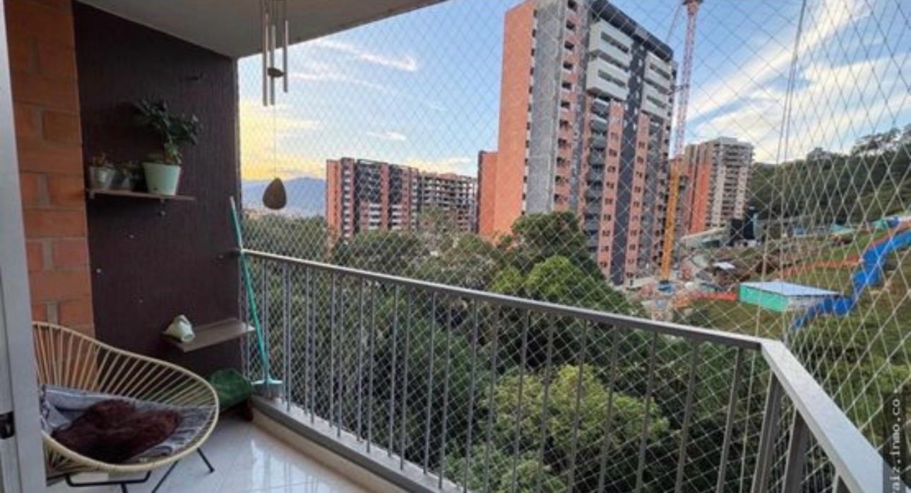 Apartamento en venta a una cuadra del parque de Sabaneta