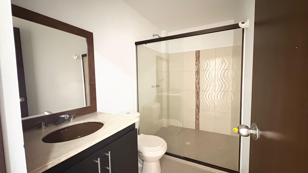 Apartamento en venta a una cuadra del parque de Sabaneta