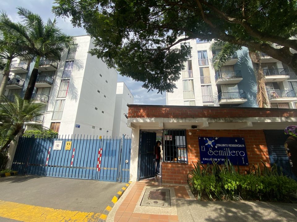 APARTAMENTO EN VENTA AL SUR CALI MELENDEZ CR SEMILLEROS I