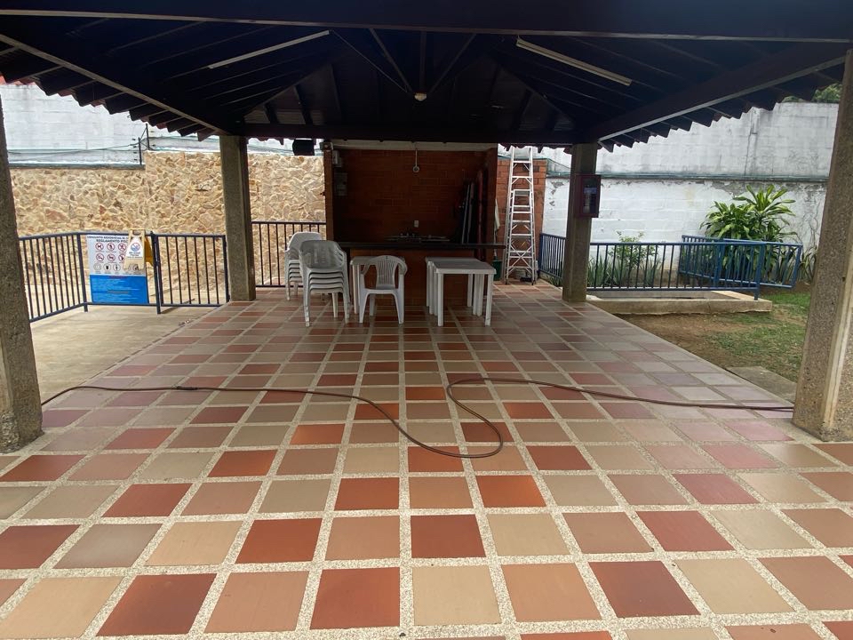 APARTAMENTO EN VENTA AL SUR CALI MELENDEZ CR SEMILLEROS I