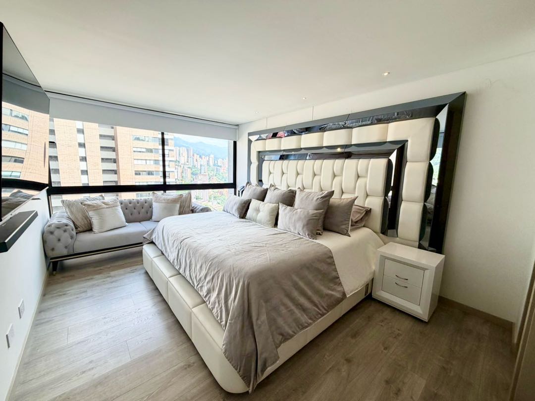Apartamento en Venta Altos de El Poblado - Medellín