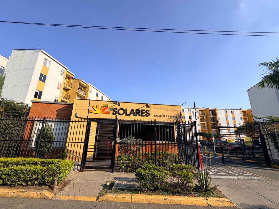APARTAMENTO EN VENTA  EN CALI, BARRIO POBLADO CAMPESTRE CR  SOLARES