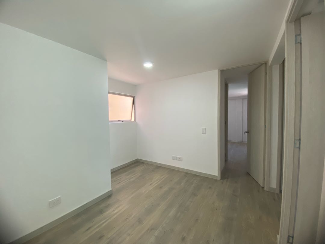 Apartamento en venta en la Loma de los Bernal
