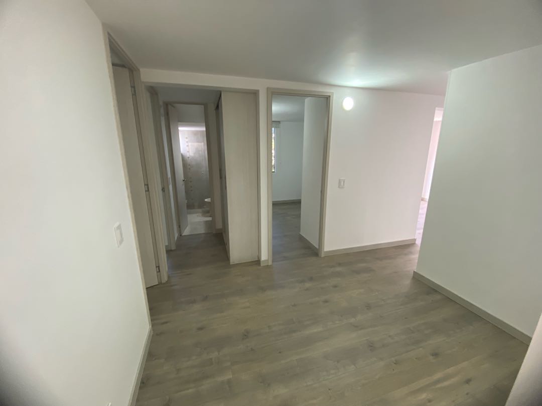 Apartamento en venta en la Loma de los Bernal