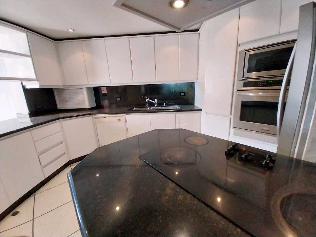 Apartamento en venta en Las Chimeneas Res. El Faraón MC-9782273 - Foto 5