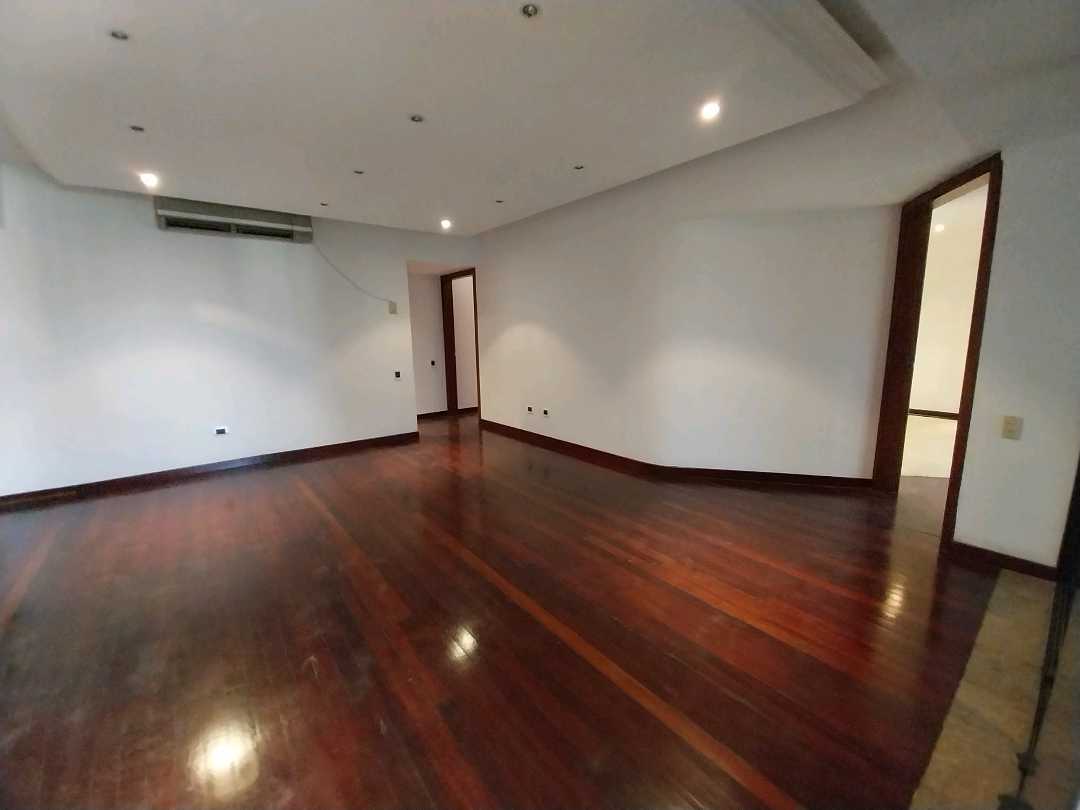 Apartamento en venta en Las Chimeneas Res. El Faraón MC-9782273 - Foto 7