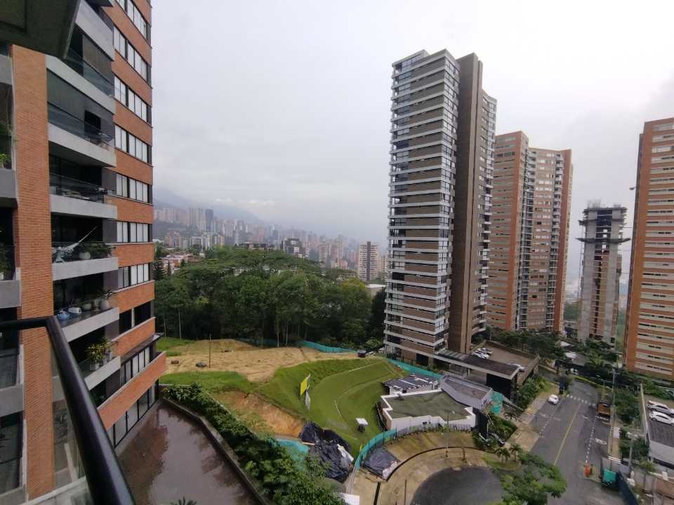 Miniatura 11